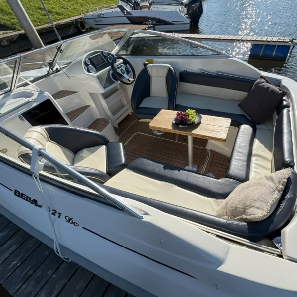 Katerio nuoma Nemuno deltoje – unikali patirtis vandenyje