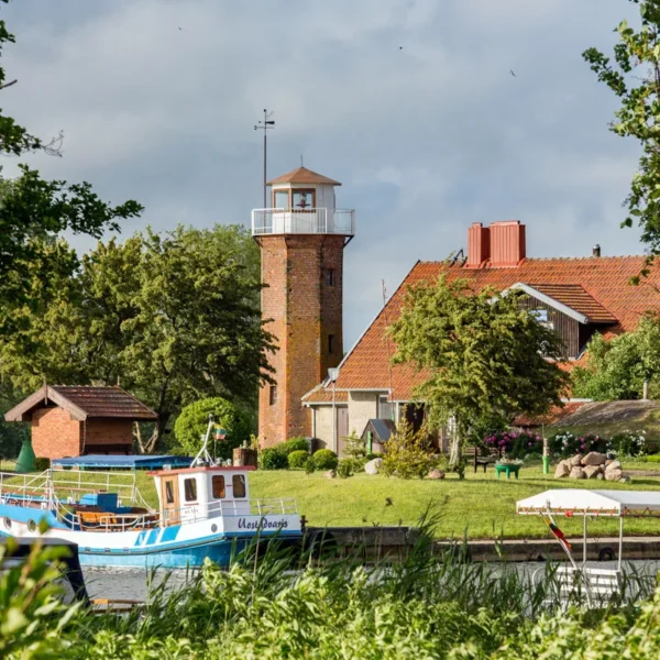 Ekskliuzyvinė katerio nuoma Mingėje poilsiui vandenyje